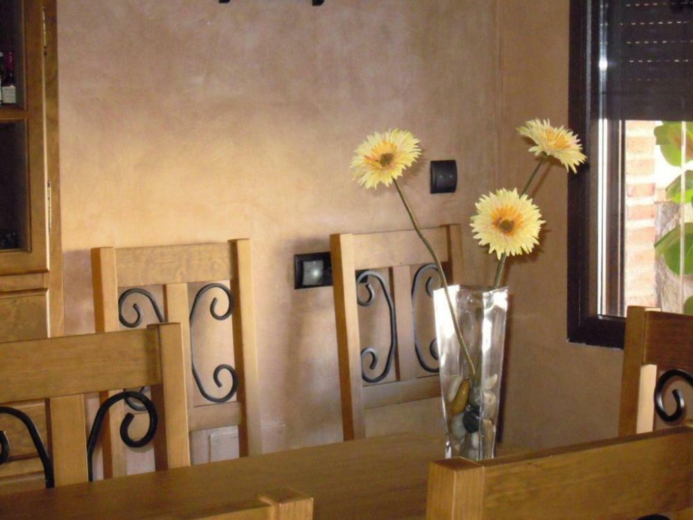 Casa Rural Los Pocicos San Carlos del Valle ภายนอก รูปภาพ